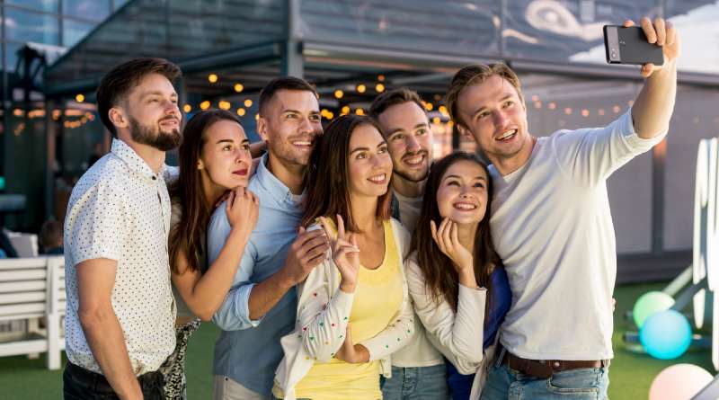 Tomar selfie en Grupo