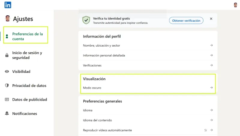 Activar modo oscuro LinkedIn web