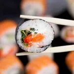 roll sushi